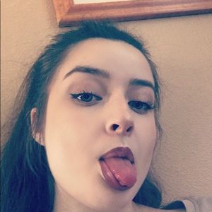 Meet your Posher, Jade